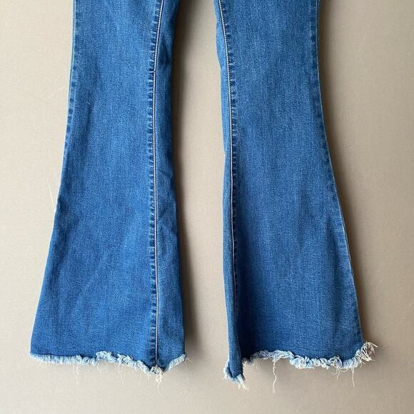 Forever 21 sz S bell bottom‎ jeans - Picture 3 of 9